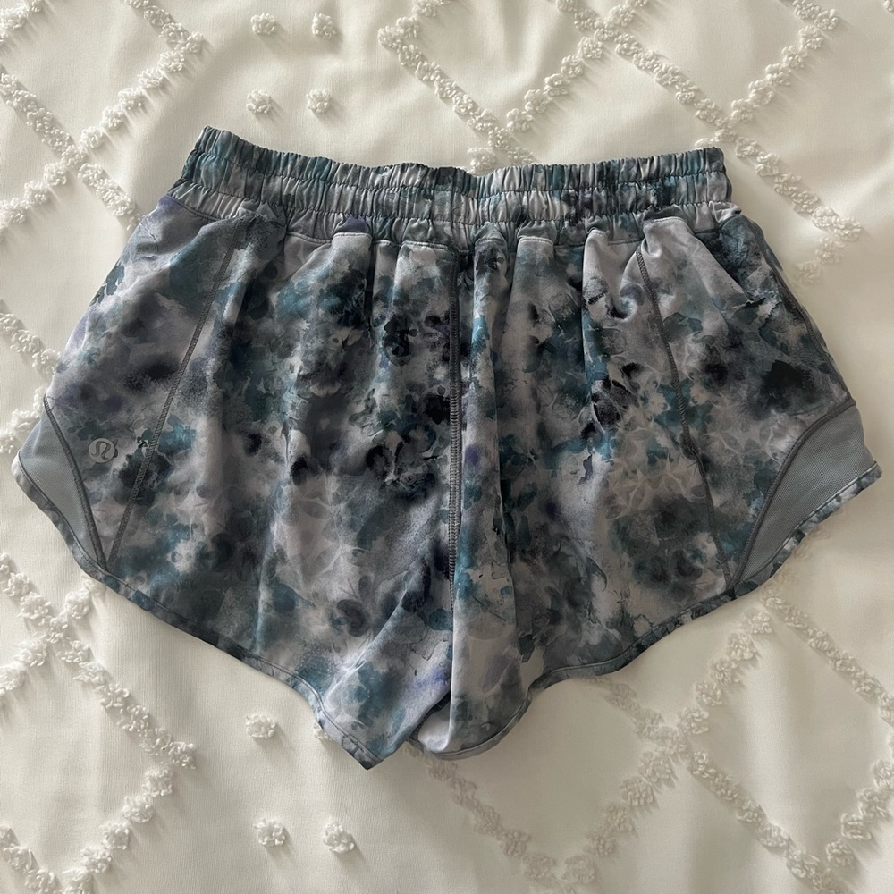 Lululemon Hotty Hot Shorts